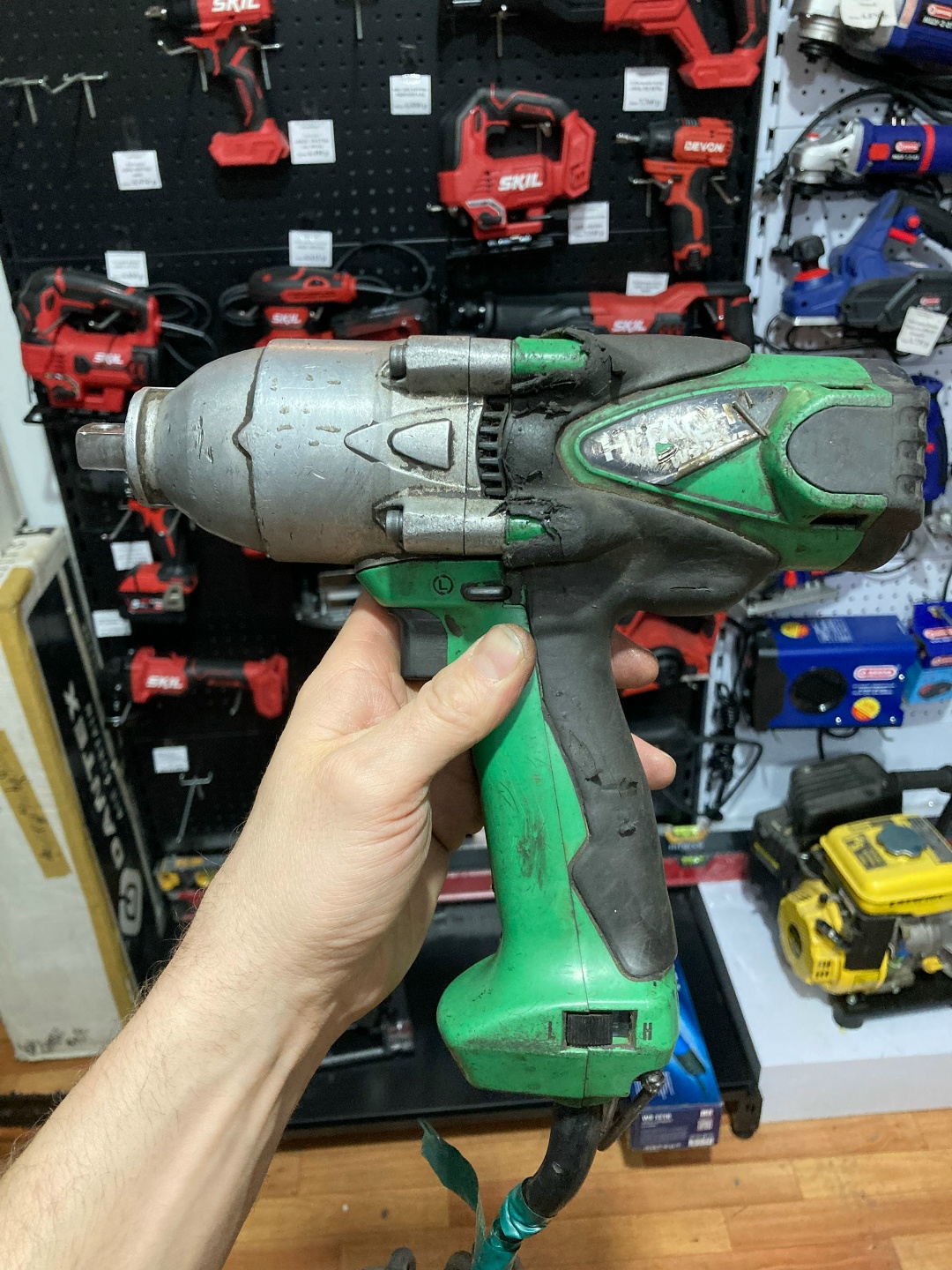 Гайковёрт Hitachi WR14VB