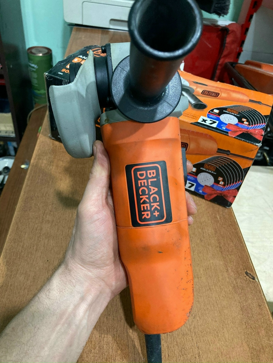 УШМ Black and Decker G915