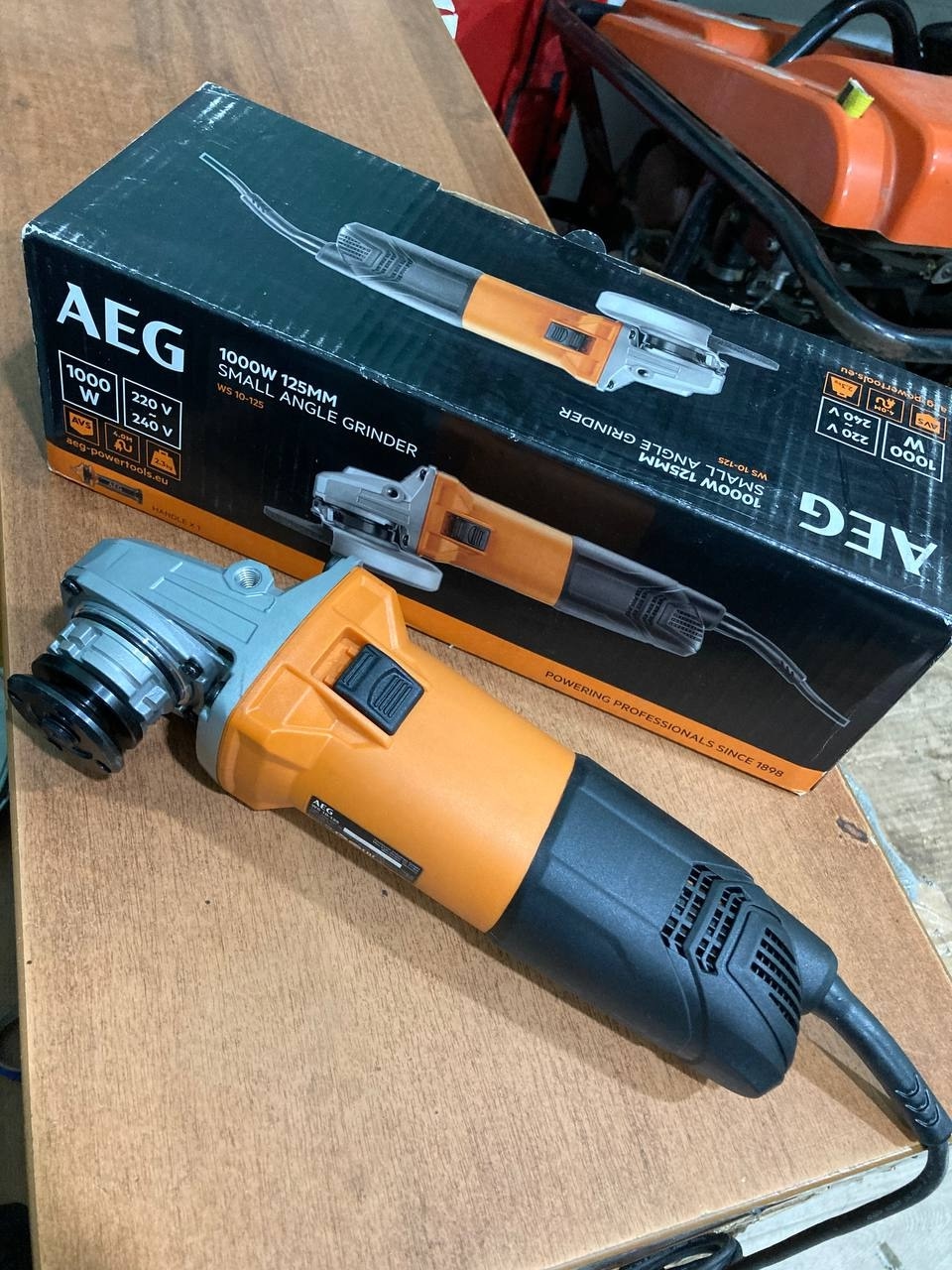 УШМ AEG WS 10-125 Новая.