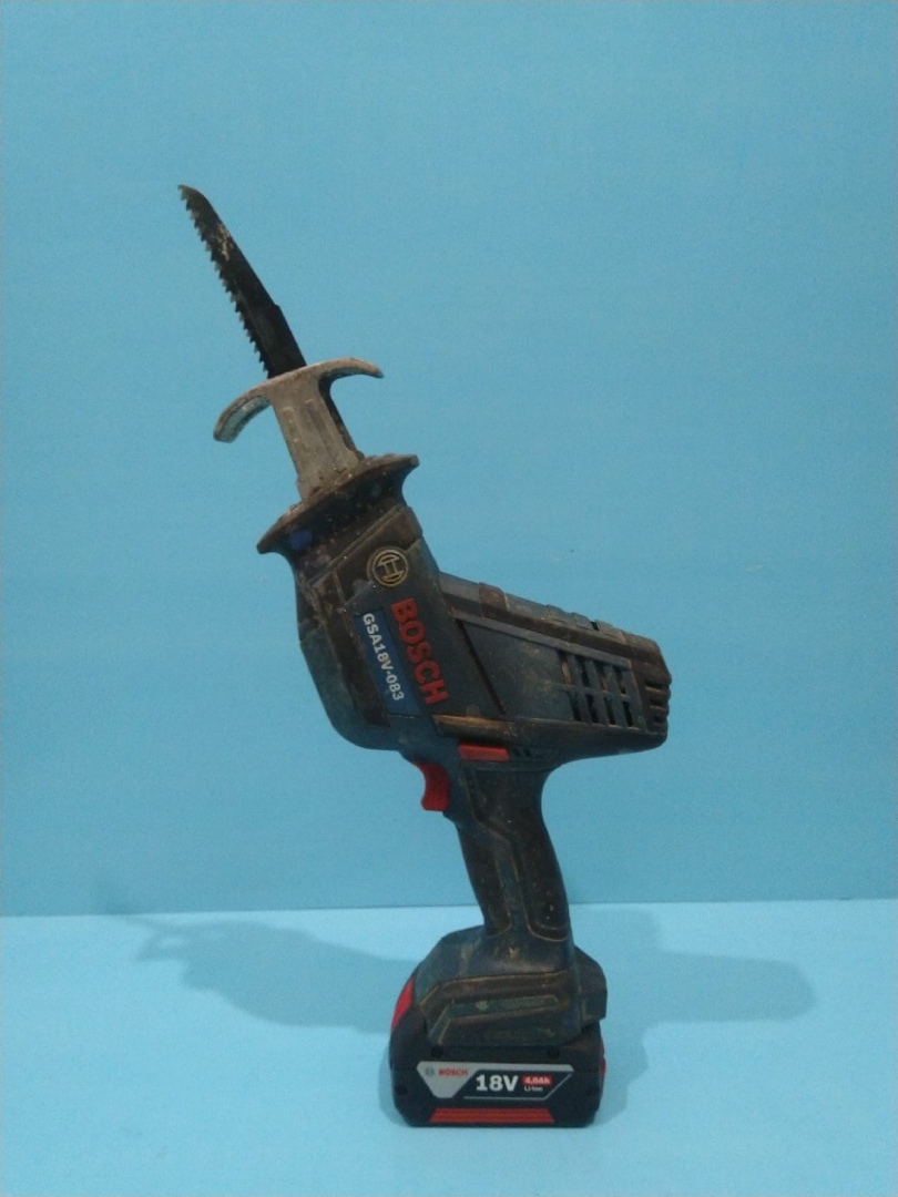 Сабельная пила Bosch gsa18v-083