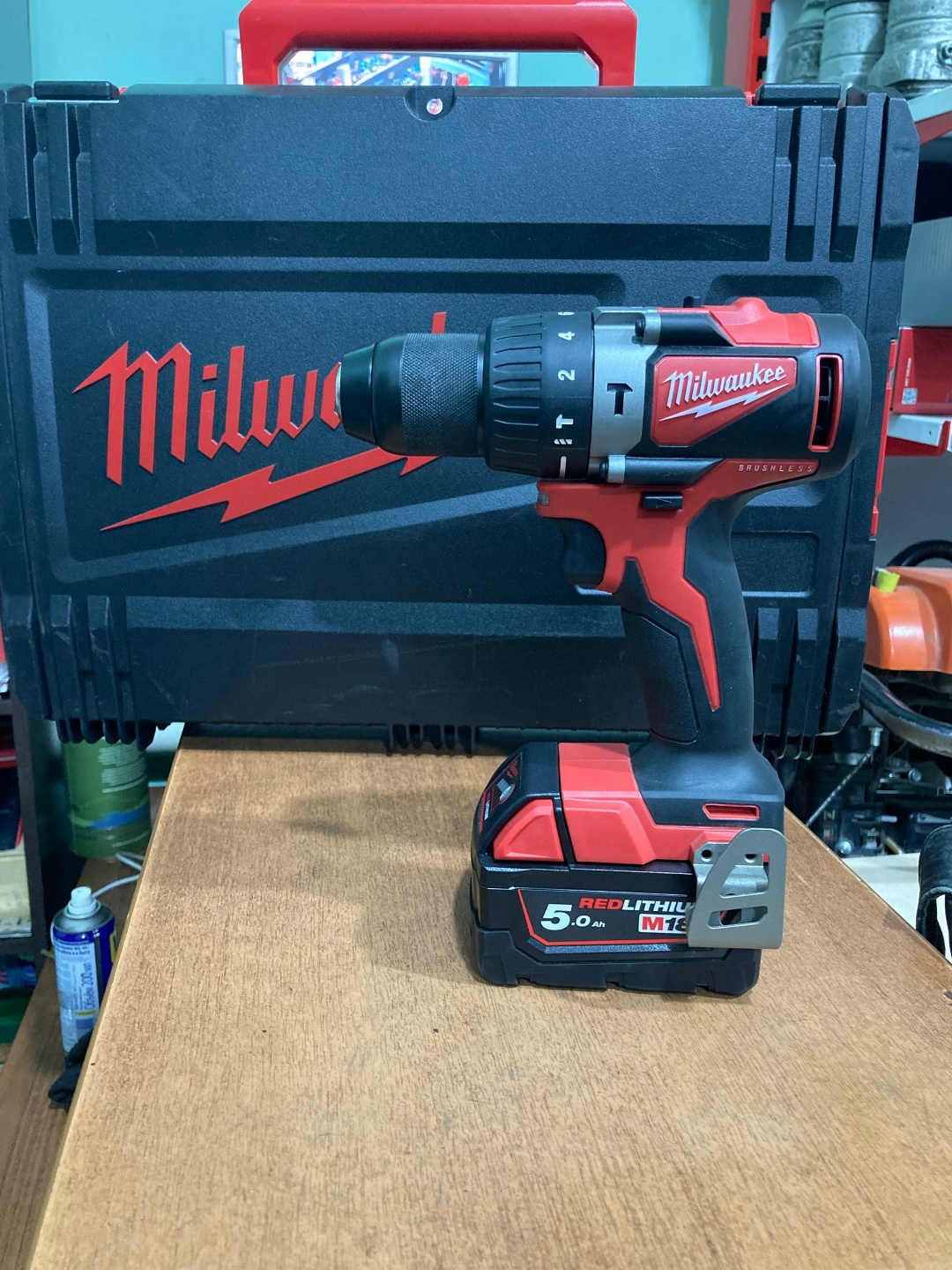 Ударный шуруповерт Milwaukee M18 BLPD2
