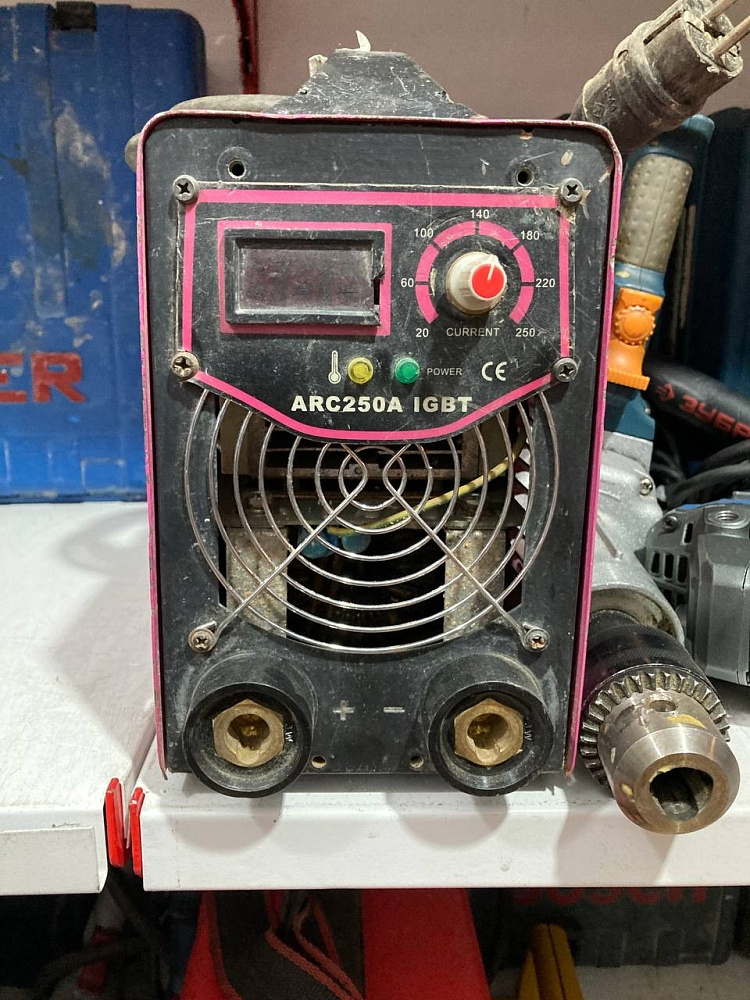 сварочный аппарат awi arc250a igbt