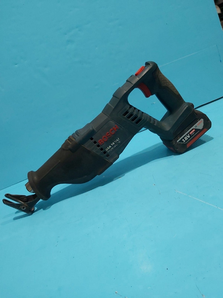 сабельная пила "bosch gsa 18v-li"