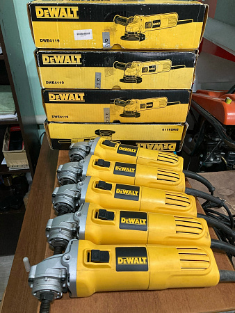 шлифмашина угловая dewalt dwe4119 125мм 950вт